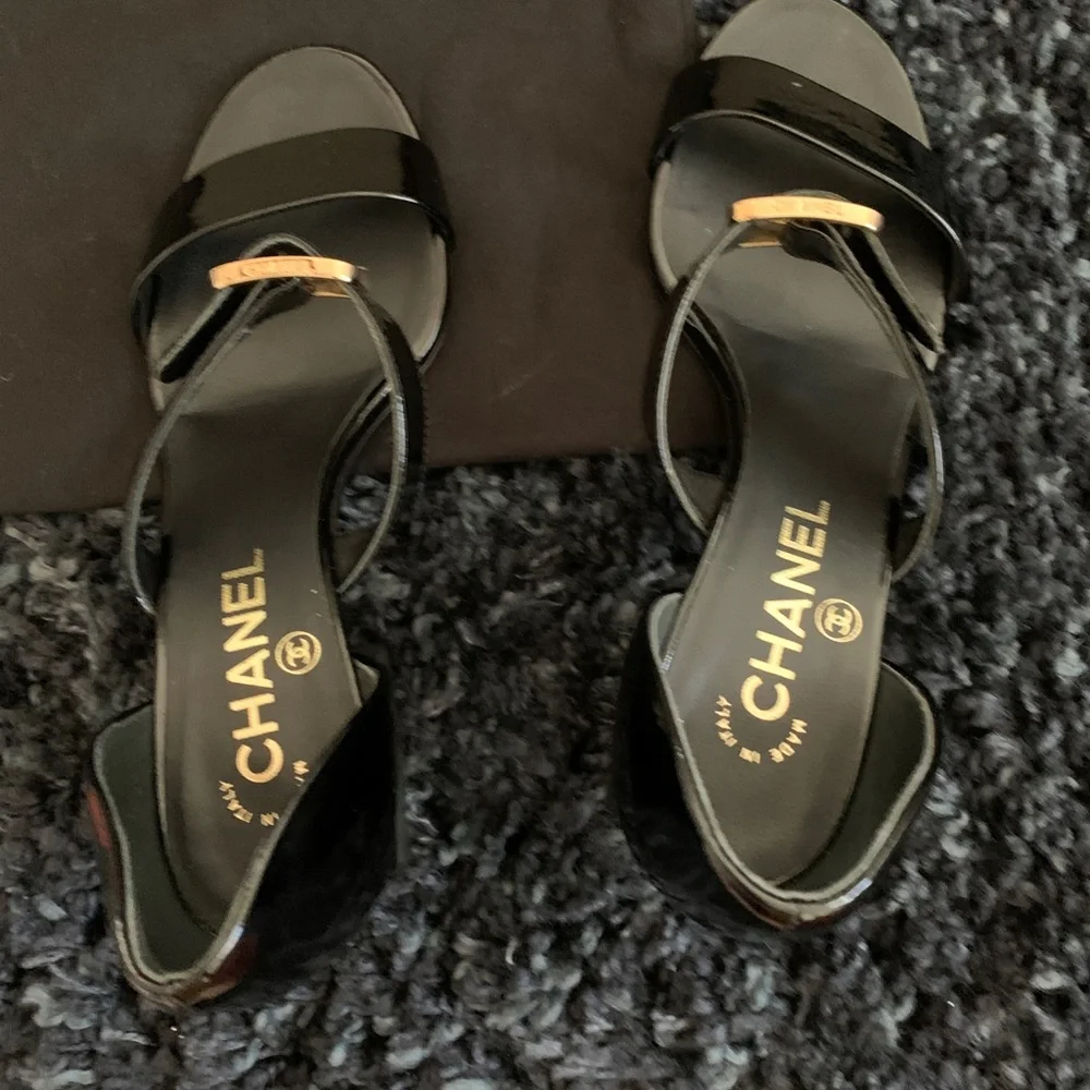 Chanel runway 2022 collection shoes sandals - Picture 11 of 16